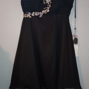 Black strapless homecoming dress